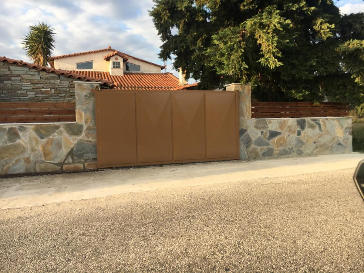 Agape Keratea Exterior foto